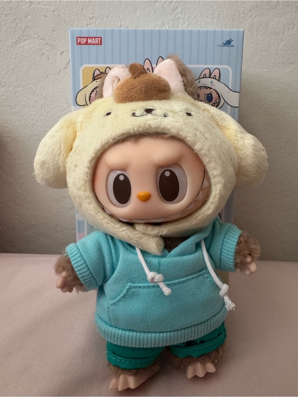 Pompompurin in Cream Hood & Teal Outfit